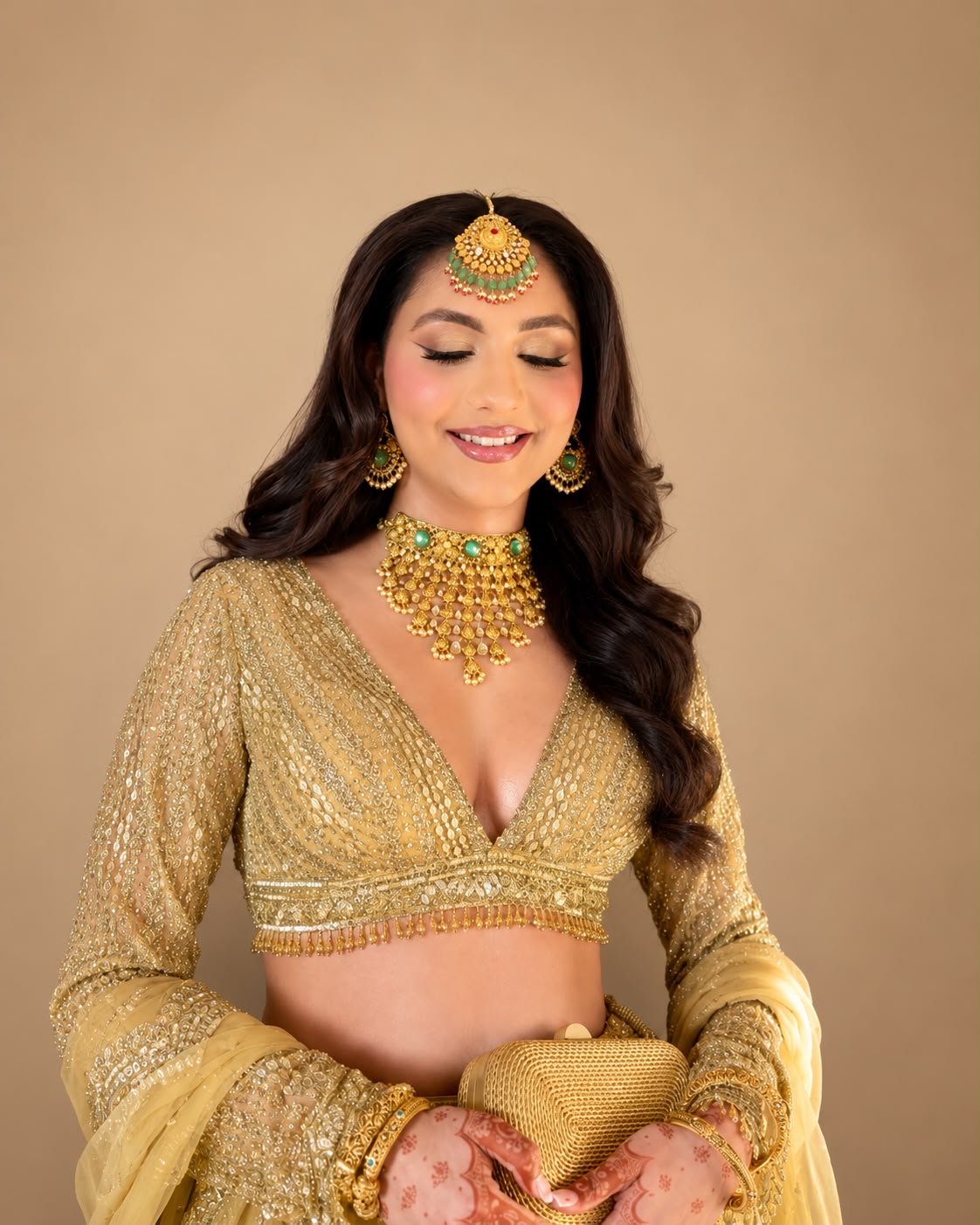 Gold bridal with kundan choker